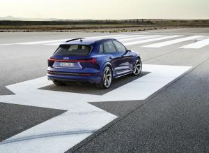 Audi e-tron S 2020 года  (WW)